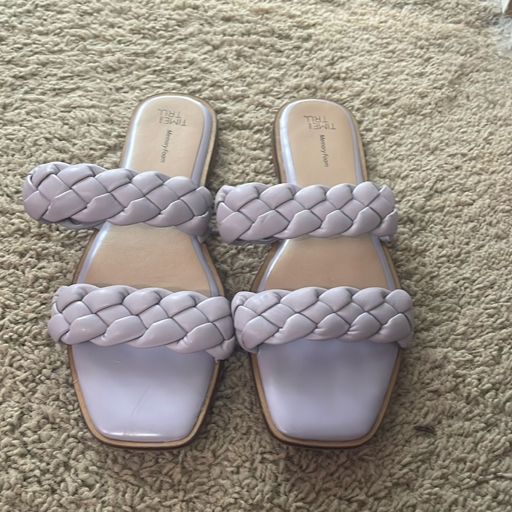 Time & Tru Women’s sandals